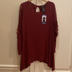 NWT Premise Brick Red Tunic Shirt With Lace Detail Sleeves Size Large